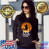 Funny Halloween Witch Yes I Can Drive A Stick Halloween T-Shirt