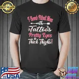 Pitbull Mom With Tattoos Pretty Eyes And Thick Thighs Shirt Unisex