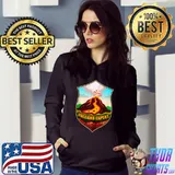 vulcano expert, cool vulcano design, lava, geologist, badge T-shirt
