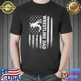 Best Vintage Wrestling Dad USA Flag Retro Fathers Day Daddy Papa T-Shirt