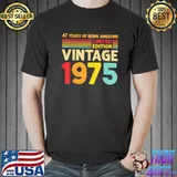 47 Years Of Being Awesome Limited Edition Vintage 1975 T-Shirt Unisex