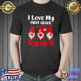 Awesome I Love My First Grade Gnomies Funny Valentine Hearts Teacher T-Shirt Unisex