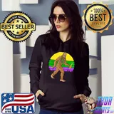 Official Mardi Gras Bigfoot Beads & Beer Sasquatch Fat Tuesday T-Shirt Hoodie