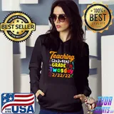 Teaching 4th Grade on Twosday 2-22-2022 Math Teacher T-Shirt