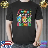 Top Gnomes Easter Chillin With My Gnomies Hunting Egg Easter Day T-Shirt Unisex
