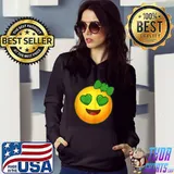 Cute St Patricks Day Green Heart Eyes Bow Women Girls T-Shirt