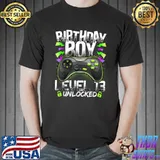 Level 13 Unlocked Video Game 13th Birthday Boy Gamer T-Shirt Unisex