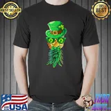 Mask Swinger Upside Down Pineapple St Patrick's Day Funny T-Shirt Unisex