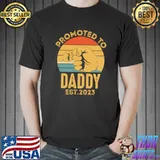 Promoted To Daddy 2023 1st Time New Dad Funny Fist Bump T- Unisex