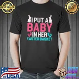 I Put a Baby in Her Easter Basket Cute Vintage Pregnant Premium T-Shirt