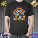 Peace Out Kindergarten Last Day Of School Kinder Grad T-Shirt