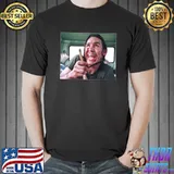 The pemain texas chainsaw massacre hitchhiker smoking shirt
