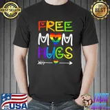 Free Mom Hugs Tshirt Rainbow Heart LGBT Pride Month T-Shirt