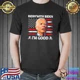 Joe Biden falling off bicycle Biden bike meme funny T-Shirt