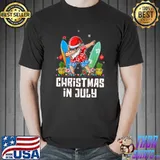 Christmas in july santa dabbing hat sunglasses beach summer T-Shirt