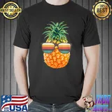Pineapple Retro Sunglasses Aloha Beaches Hawaii Hawaiian T-Shirt