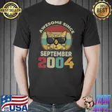 Awesome Since September 2004 18th Birthday Party Cat Lovers Vintage T-Shirt