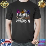 I Smell Children Witches Broom Halloween Party Costume T-Shirt
