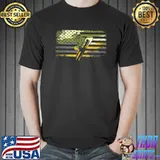 American Flag Camouflage Snowboarding Snowboarder Snowboard T-Shirt