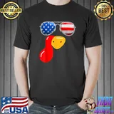 Cute Turkey Face Thanksgiving American Flag Sunglasses T-Shirt