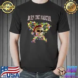Holiday skull wear santa hat lights design by burn the martyr christmas T-Shirt