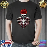 Red rose skull skeleton rib cage heart grunge death T-Shirt