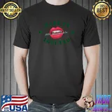 100 Kissable Kiss Me I'm Irish St Patrick's Day Shamrock T-Shirt