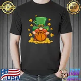Basketball Cute Gnome Lucky Shamrock Coins St Patrick's Day T-Shirt