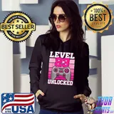 Level 23 Unlocked Gamer 23 Years Old 23rd Birthday Gaming Vintage Controller T-Shirt Hoodie