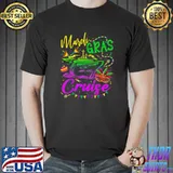 Mardi Gras Cruise Cruising Mask Cruise Ship Party Costume T-Shirt