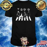 Black women crossing the street Rosa sat So ruby could walk - Black Women in History shirt