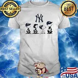 Peanuts Charlie Brown And Snoopy Walking New York Yankees friends Shirt