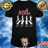 The Braves signatures Walking Abbey Road shirt