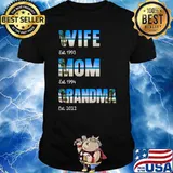 Wife est 1993 mom est 1994 grandma est 2022 beach T-Shirt