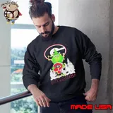 The Grinch Hug Georgia Bulldogs Helmet Christmas Shirt