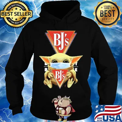 Baby Yoda hug BJ's Restaurant Brewhouse s Hoodie