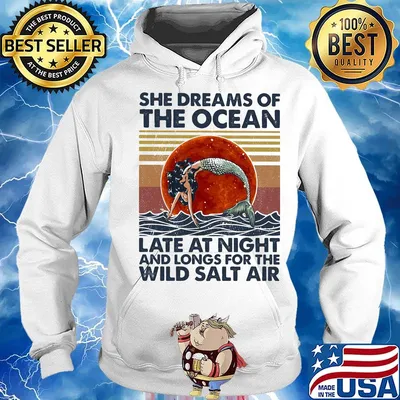 She Dreams Of The Ocean Late At Night And Longs For The Wild Salt Air Mermaid Moon Vintage Retro Shirt Hoodie