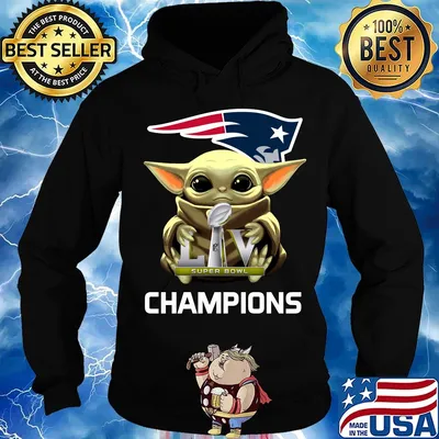 Baby yoda hug liv super bowl champions england patriots s Hoodie
