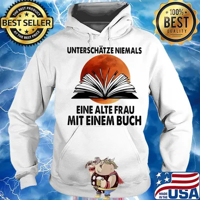 Unterschätze niemals eine alte frau mit einem buch moonblood s Hoodie