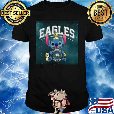 Disney stitch and ducks hug philadelphia eagles shirt
