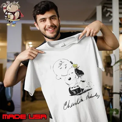 Charlie Brown hug Snoopy and Woodstock signature Unisex