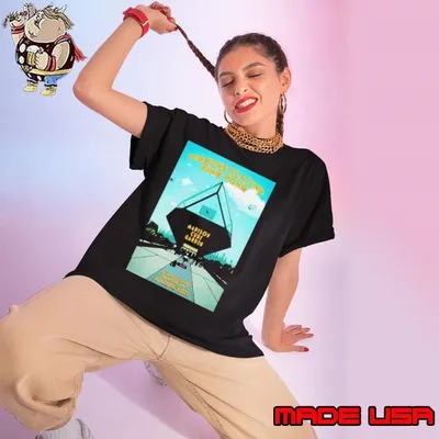 Pigeons Playing Ping Pong Madison Cube Garden Nov 31 2025 New York, NY Show shirt