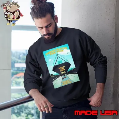 Pigeons Playing Ping Pong Madison Cube Garden Nov 31 2025 New York, NY Show Sweatshirt