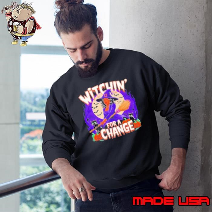 Kamala Harris witchin for a change Halloween Shirt