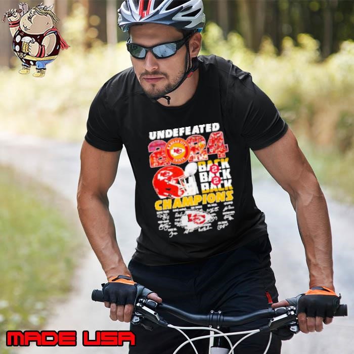 Helmet Undefeated 2024 back 2 back Champions Kansas City Chiefs signatures Unisex